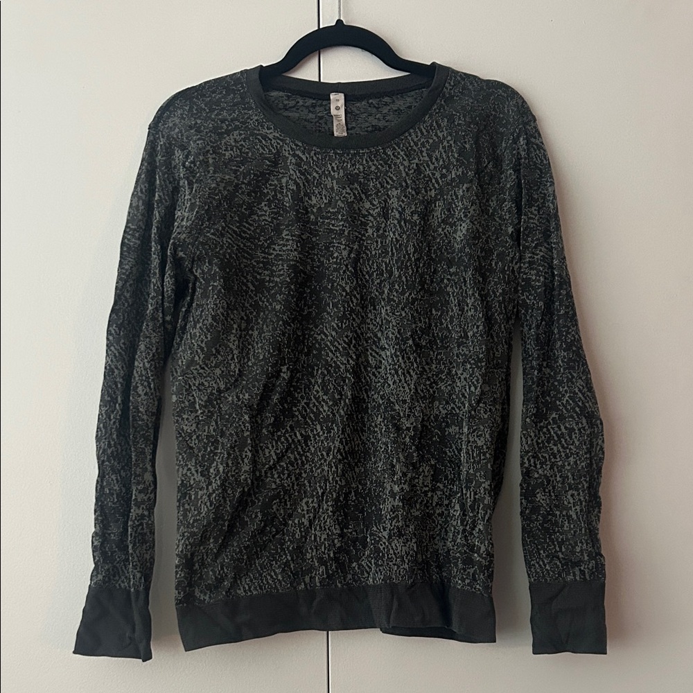 Lululemon Black and Long Sleeve Top